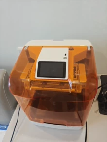 Chuangxiang 3D HALOT-X1 light-curing 3D printer + supporting - Photo taken in person