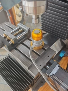 desktop CNC engraver 220V - Photo of the actual product