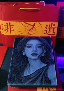 Laser engraving machine is suitable for making glass paintin - Photo taken in person
