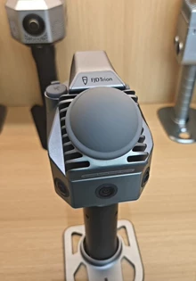 Fengjiang FJD Trion P2 handheld 3D laser scanner is almost b - Photo taken in person